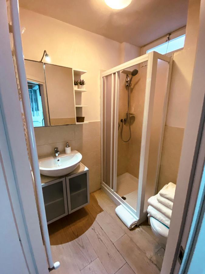 Acacia Firenze - Giglio Apartment Bagian luar foto