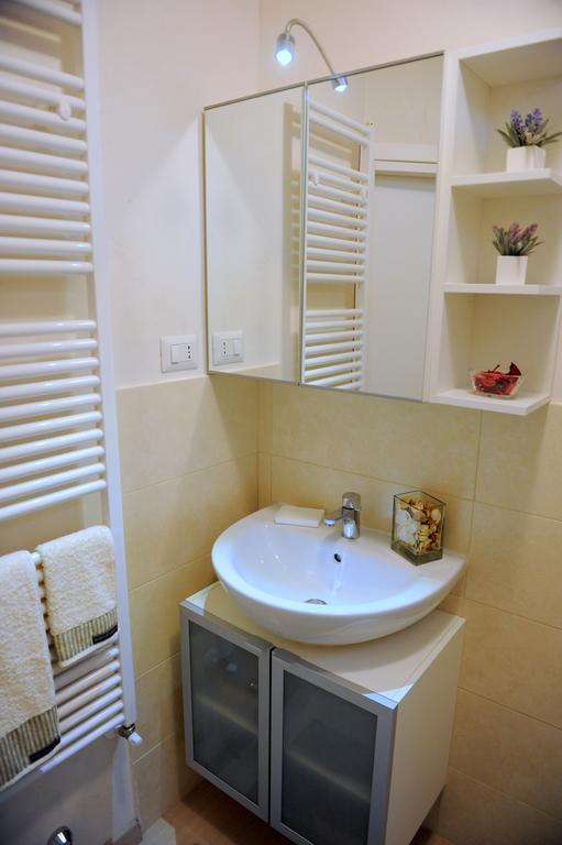 Acacia Firenze - Giglio Apartment Bagian luar foto